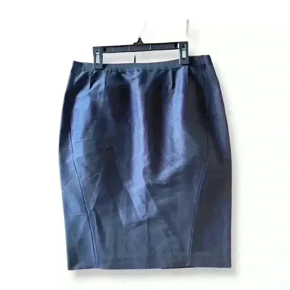 Black Givenchy Knee Length Pencil Skirt Size  EU 40/US 8 - Picture 1 of 12